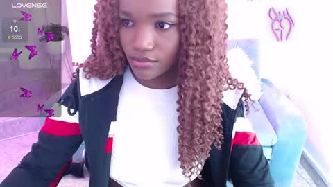 Snapshot of cattalheya chatting on 02/19/25, 03:38 Catta online show from 02/19/25, 03:38