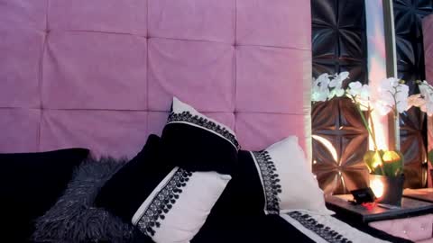 Snapshot of cattleya_jensen chatting on 12/14/24, 05:25 Cattleya online show from 12/14/24, 05:25