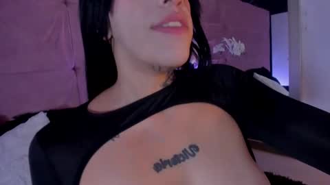 Snapshot of cattleya_jensen chatting on 02/28/25, 02:42 Cattleya online show from 02/28/25, 02:42