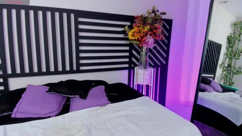 Cattleya online show from 10/21/25, 09:37