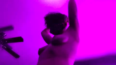 cay_date online show from 10/27/25, 04:05