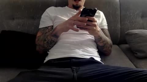 Snapshot of cc_couplexxx chatting on 11/19/25, 10:48 cc_couplexxx online show from 11/19/25, 10:48