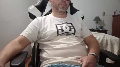 Snapshot of ccmhp1 chatting on 10/26/25, 08:59 Tomys online show from 10/26/25, 08:59