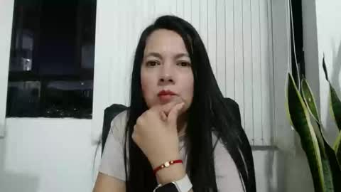 Snapshot of cecihotty4u chatting on 09/22/25, 11:29 ceci online show from 09/22/25, 11:29