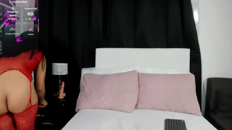 Snapshot of celeeste_rose chatting on 10/26/25, 02:17 CELESTE ROSE online show from 10/26/25, 02:17