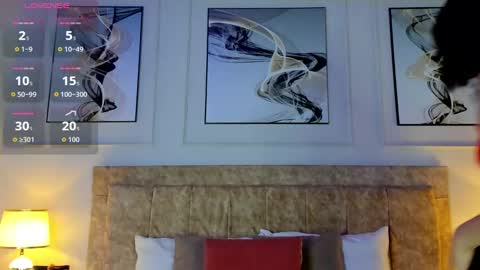 Snapshot of celeste_collinss_ chatting on 11/24/25, 04:12 celeste online show from 11/24/25, 04:12