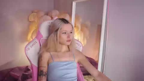 Celeste  online show from 10/17/25, 08:55