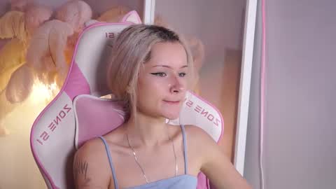 Celeste  online show from 10/20/25, 08:53