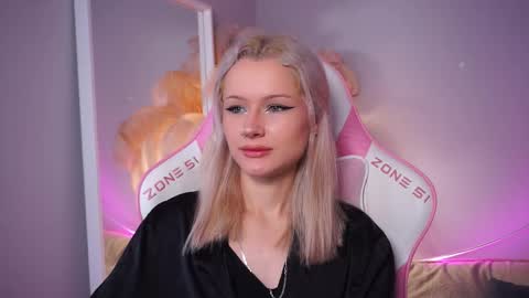 Celeste  online show from 11/15/25, 08:49