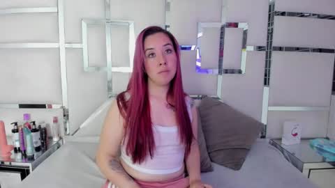 Snapshot of celeste_hillx chatting on 03/11/25, 02:54 celeste_hillx online show from 03/11/25, 02:54