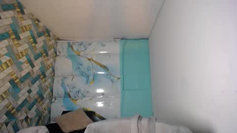 Snapshot of celeste_polis chatting on 11/21/25, 08:07 celeste_polis online show from 11/21/25, 08:07