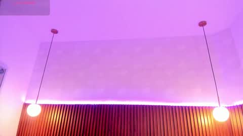 Sofia Castrillon online show from 11/17/25, 12:22