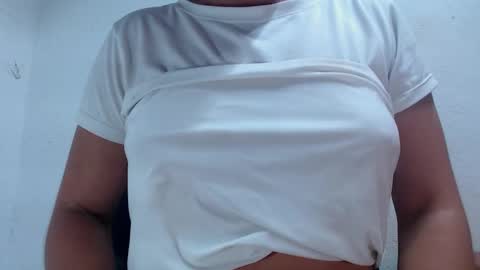 Snapshot of celeste_swett98 chatting on 10/13/25, 04:18 celeste swett online show from 10/13/25, 04:18