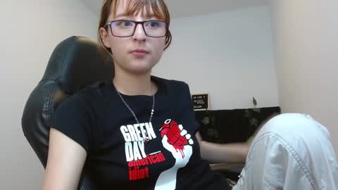 Snapshot of celesteayase chatting on 02/06/25, 08:34 celesteayase online show from 02/06/25, 08:34