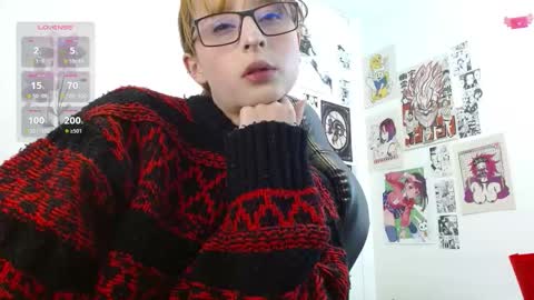 Snapshot of celesteayase chatting on 10/31/25, 12:33 celesteayase online show from 10/31/25, 12:33