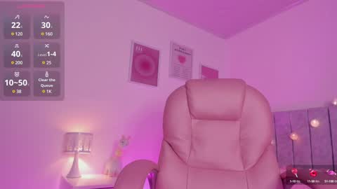 Snapshot of celestecute_ chatting on 12/20/24, 05:14 Celeste   INSTAGRAM Celestecute 01 online show from 12/20/24, 05:14