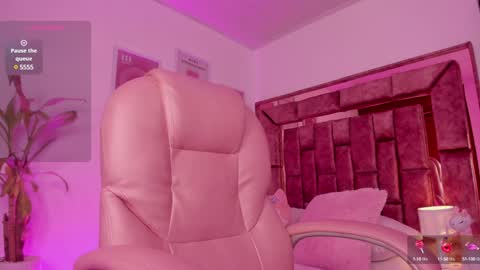 Snapshot of celestecute_ chatting on 01/05/25, 10:29 Celeste   INSTAGRAM Celestecute 01 online show from 01/05/25, 10:29