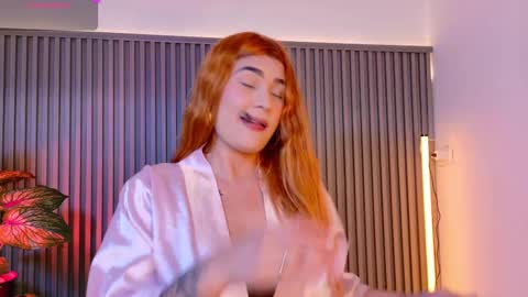 Snapshot of celesteprestigge chatting on 10/08/25, 09:12 celesteprestigge online show from 10/08/25, 09:12