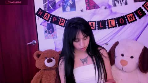 Snapshot of celestinepurple chatting on 10/12/25, 04:44 Celestineeeeee online show from 10/12/25, 04:44