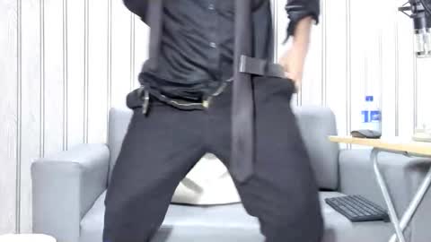 Snapshot of cesar_dant chatting on 11/01/25, 03:19 Cesar online show from 11/01/25, 03:19