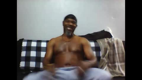 Snapshot of cflayv chatting on 12/30/24, 11:49 cflayv online show from 12/30/24, 11:49