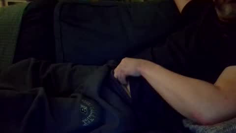 Snapshot of cgjw21 chatting on 11/22/25, 09:47 cgjw21 online show from 11/22/25, 09:47