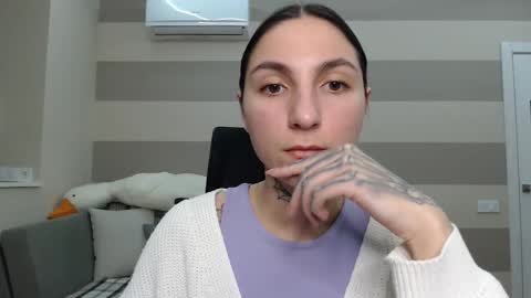 Snapshot of chabibiann chatting on 01/27/25, 12:58 Kate online show from 01/27/25, 12:58