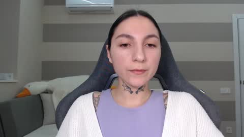 Snapshot of chabibiann chatting on 02/12/25, 06:51 Kate online show from 02/12/25, 06:51