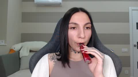 Snapshot of chabibiann chatting on 02/17/25, 02:48 Kate online show from 02/17/25, 02:48