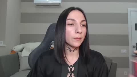 Snapshot of chabibiann chatting on 03/04/25, 10:02 Kate online show from 03/04/25, 10:02