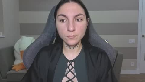 Snapshot of chabibiann chatting on 10/22/25, 04:46 Kate online show from 10/22/25, 04:46