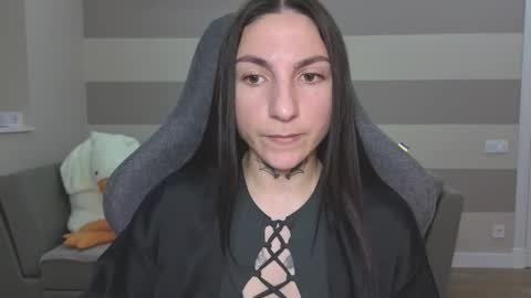 Snapshot of chabibiann chatting on 10/23/25, 08:02 Kate online show from 10/23/25, 08:02