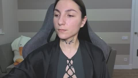 Snapshot of chabibiann chatting on 10/24/25, 05:15 Kate online show from 10/24/25, 05:15