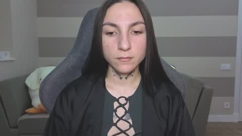 Snapshot of chabibiann chatting on 10/27/25, 09:02 Kate online show from 10/27/25, 09:02