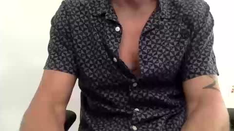 Snapshot of chagaschoo chatting on 10/15/25, 05:35 Chags online show from 10/15/25, 05:35