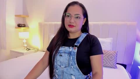 Chanha online show from 11/17/25, 11:38