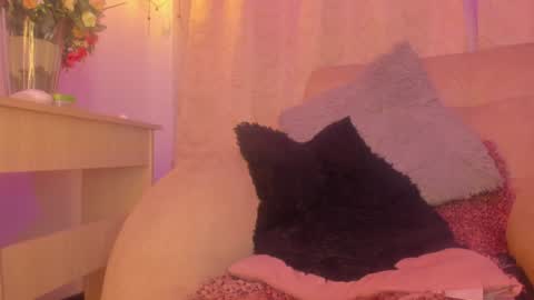 Snapshot of chantall_valkoba chatting on 12/06/24, 06:59 Chantall online show from 12/06/24, 06:59