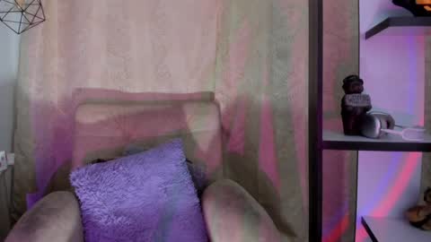Snapshot of chantall_valkoba chatting on 02/08/25, 04:36 Chantall online show from 02/08/25, 04:36