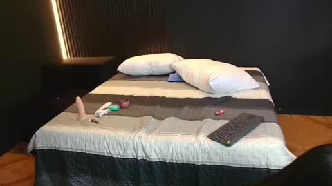 Snapshot of chaos_wild chatting on 02/26/25, 05:50 Violeta online show from 02/26/25, 05:50