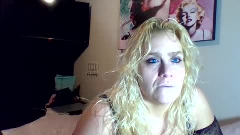 Ms. Behaving online show from 09/17/25, 07:21