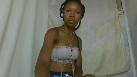 Snapshot of chariola0101 chatting on 01/26/25, 05:13 chariola0101 online show from 01/26/25, 05:13