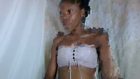 Snapshot of chariola0101 chatting on 01/26/25, 11:17 chariola0101 online show from 01/26/25, 11:17