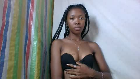 Snapshot of chariola0101 chatting on 01/27/25, 03:37 chariola0101 online show from 01/27/25, 03:37