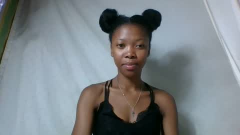 Snapshot of chariola0101 chatting on 02/04/25, 08:38 chariola0101 online show from 02/04/25, 08:38