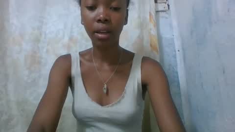 Snapshot of chariola0101 chatting on 02/09/25, 05:40 chariola0101 online show from 02/09/25, 05:40