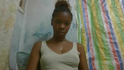 Snapshot of chariola0101 chatting on 02/11/25, 04:46 chariola0101 online show from 02/11/25, 04:46