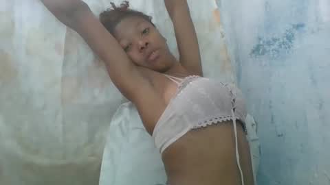 Snapshot of chariola0101 chatting on 02/14/25, 11:53 chariola0101 online show from 02/14/25, 11:53