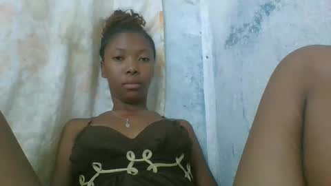 Snapshot of chariola0101 chatting on 02/14/25, 11:09 chariola0101 online show from 02/14/25, 11:09