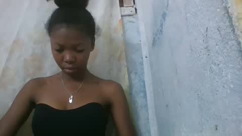 Snapshot of chariola0101 chatting on 02/15/25, 11:25 chariola0101 online show from 02/15/25, 11:25