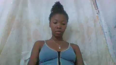 Snapshot of chariola0101 chatting on 02/16/25, 04:32 chariola0101 online show from 02/16/25, 04:32